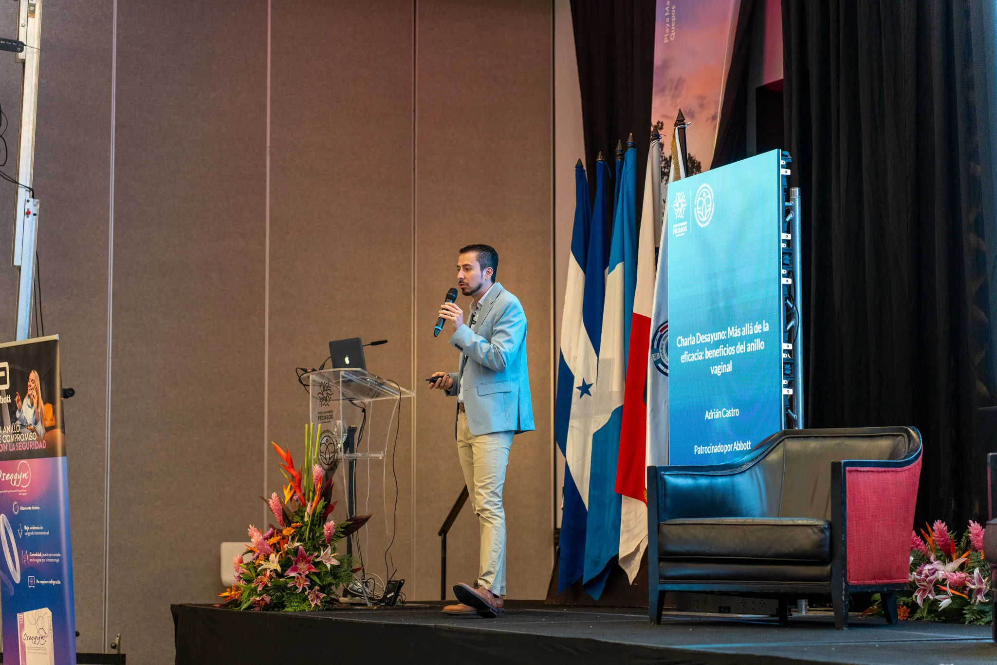Dr. Adrián Castro, speaker médico, conferencista internacional, AOGCR, FLASOG, ginecología oncológica, cirugía laparoscópica, educación médica, salud femenina, VPH, personas transgénero, medicina inclusiva, congresos médicos, conferencias ginecológicas.